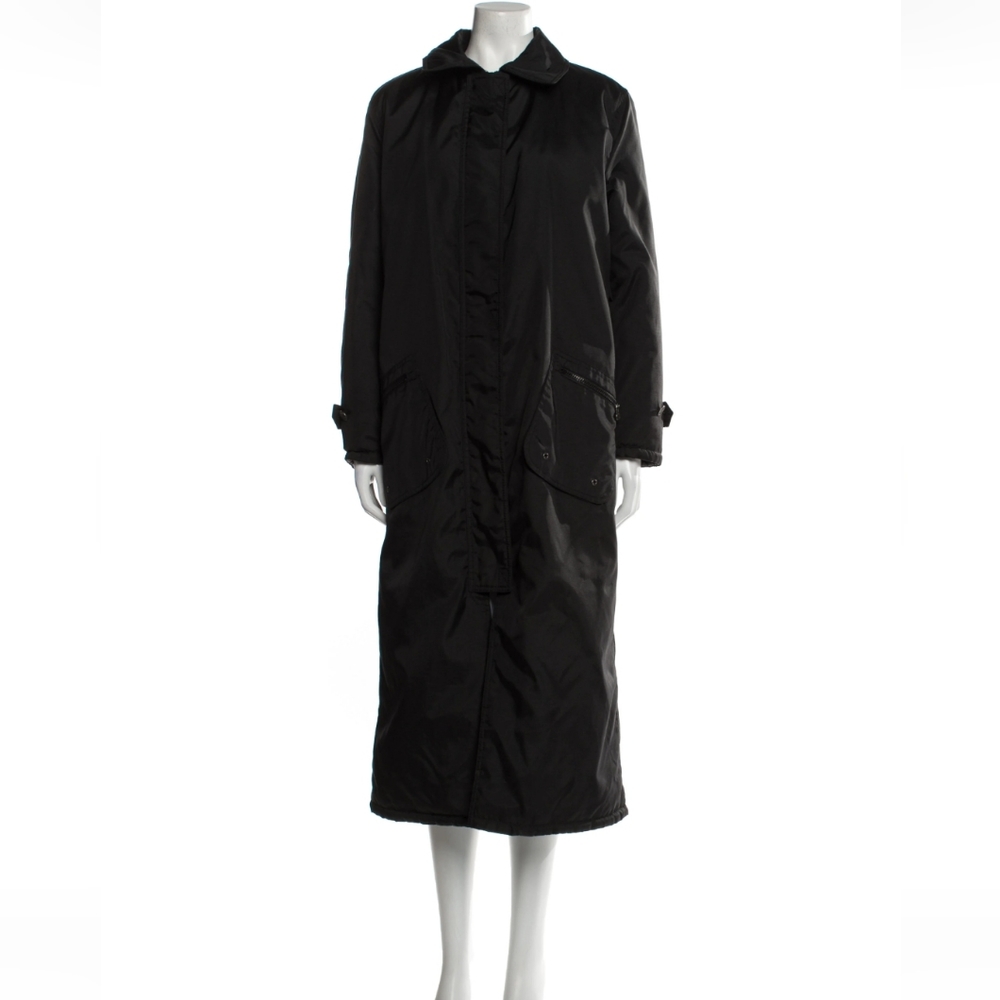 Fendi Black Long Trench Coat Size Medium Italy 42  zip closure pointed collar